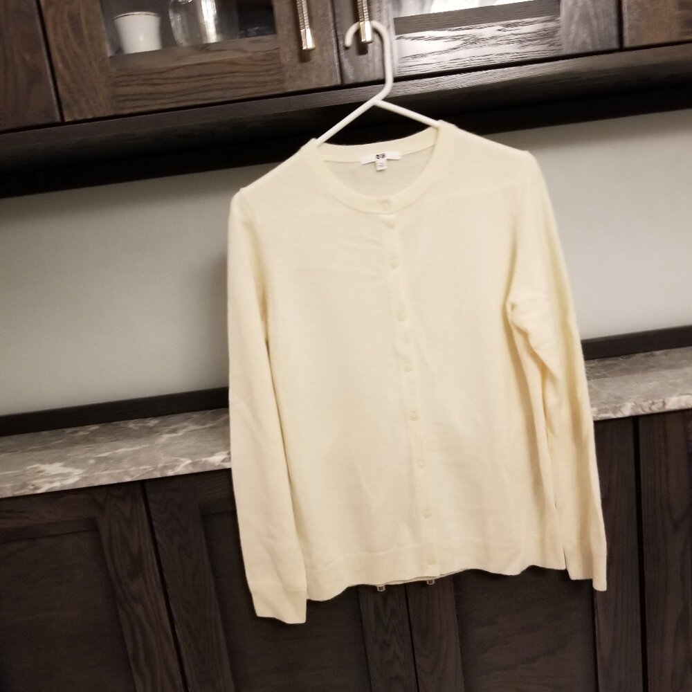 Uniqlo Cream Cashmere Cardigan Sweater